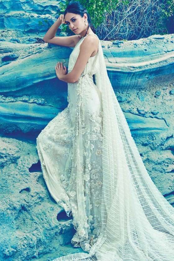 WHITE GARDEN